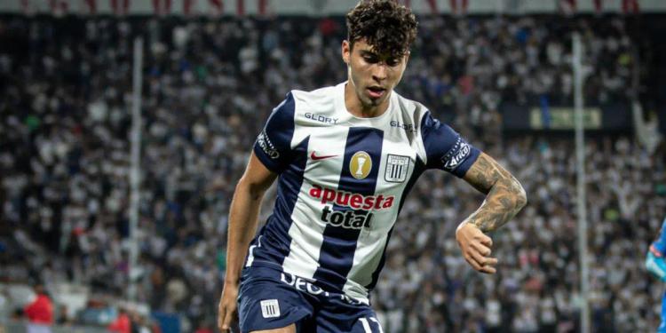 A Franco Zanelatto le aparece una nueva novia y es inevitable su salida de Alianza Lima