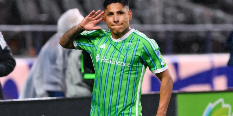 Le dio la gloria al Sounders y el inesperado palo de su DT a Raúl Ruidiaz 