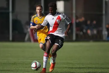 Abel Casquete tuvo un gran debut en River Plate allá por el 2017, hoy puede hacer historia en la Liga 2.