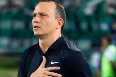 Alejandro Restrepo tomó la delantera para ser nuevo entrenador de Alianza Lima. 