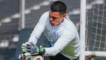 Ángelo Campos no debía estar al borde de la cancha en el duelo ante Universitario