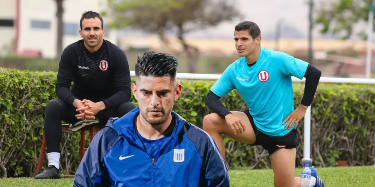 El lateral de Universitario de Deportes hizo un gran gesto con su compañero de equipo en la premiación.