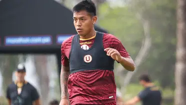 Nelson Cabanillas como jugador de Universitario de Deportes. (Foto: Universitario)